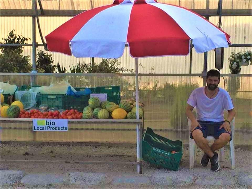 Tetraktys Estate Beachside Υδωρ Ágios Matthaíos Bagian luar foto