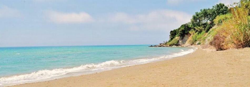 Tetraktys Estate Beachside Υδωρ Ágios Matthaíos Bagian luar foto